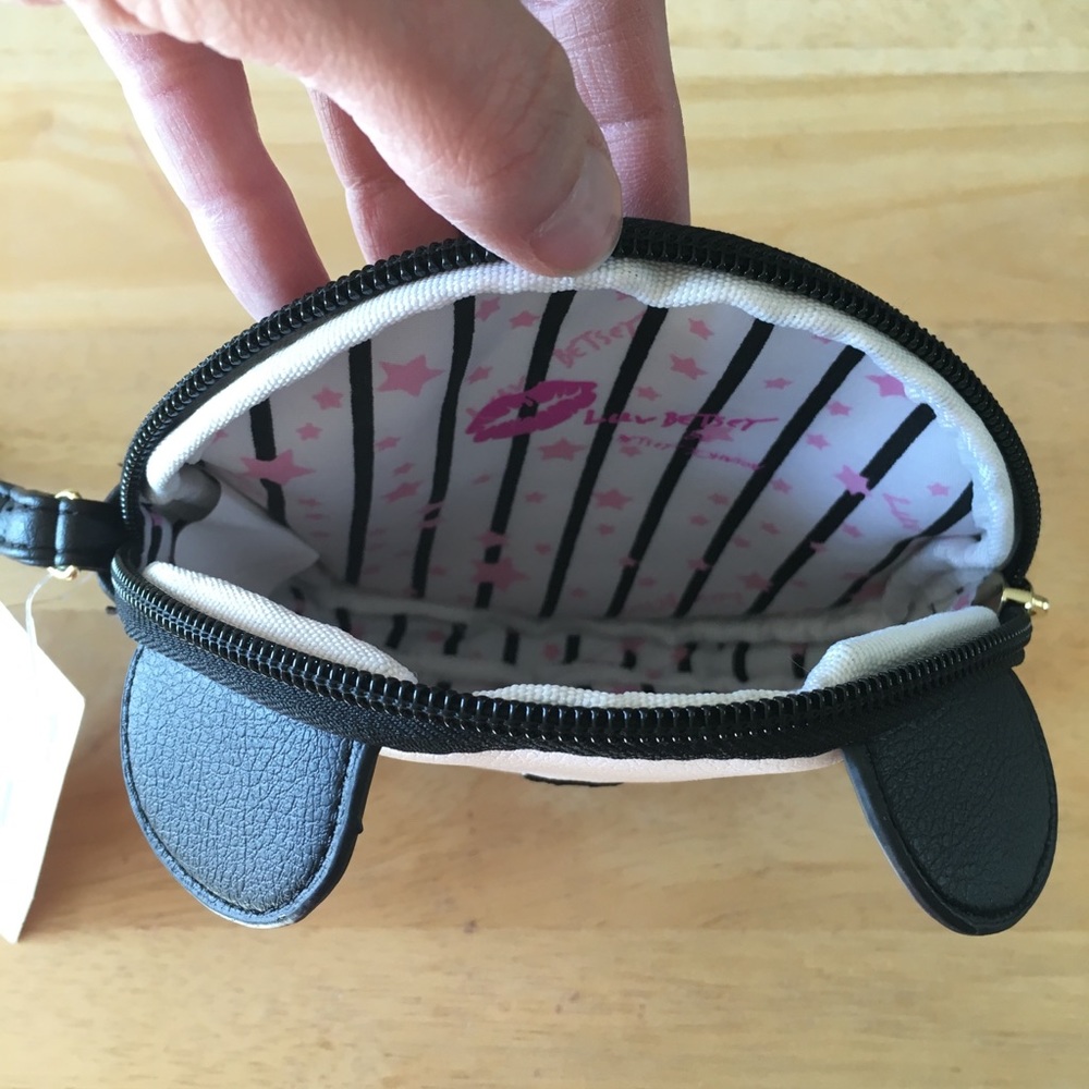 CLEARANCE!💋FINAL PRICE🎉BETSEY JOHNSON coin purse - Picture 3 of 6